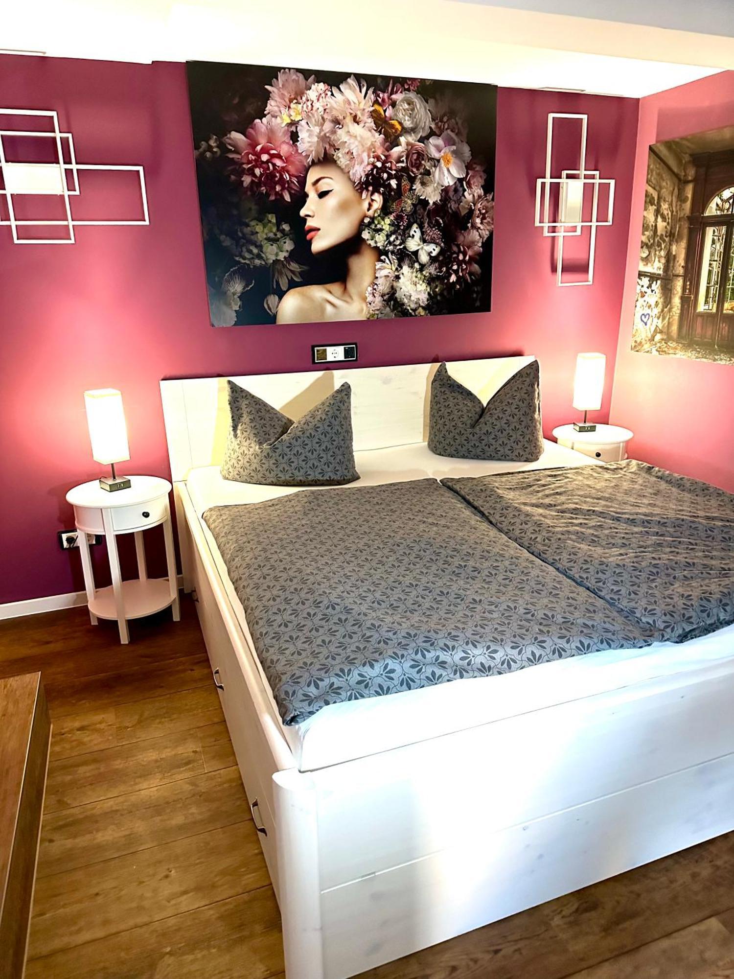 Victoria Apartment *