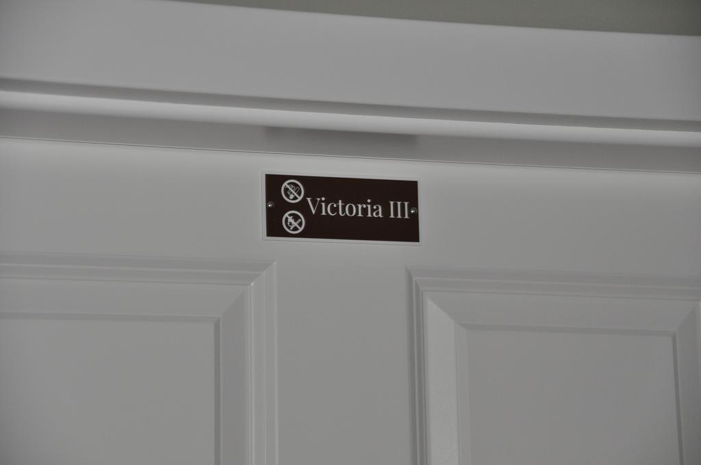 Victoria Apartment *